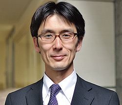 インテリジェンス ビジネスイノベーション本部 業務システム部 全社サービス開発グループ マネジャー 宮地和雄氏